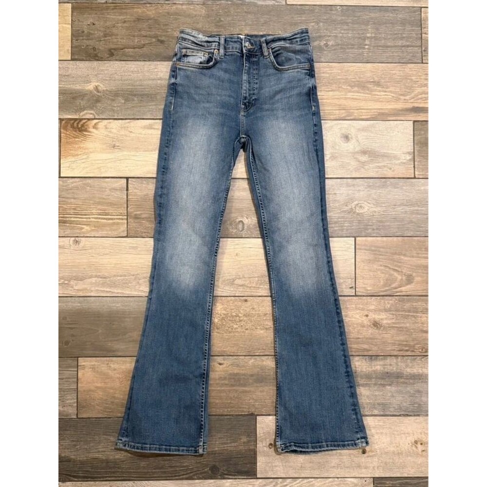 Zara High Rise Bootcut Jeans Size 6